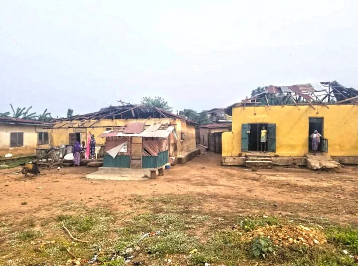 Rainstorm displaces 3,000, affect over 100 houses in Commumity.