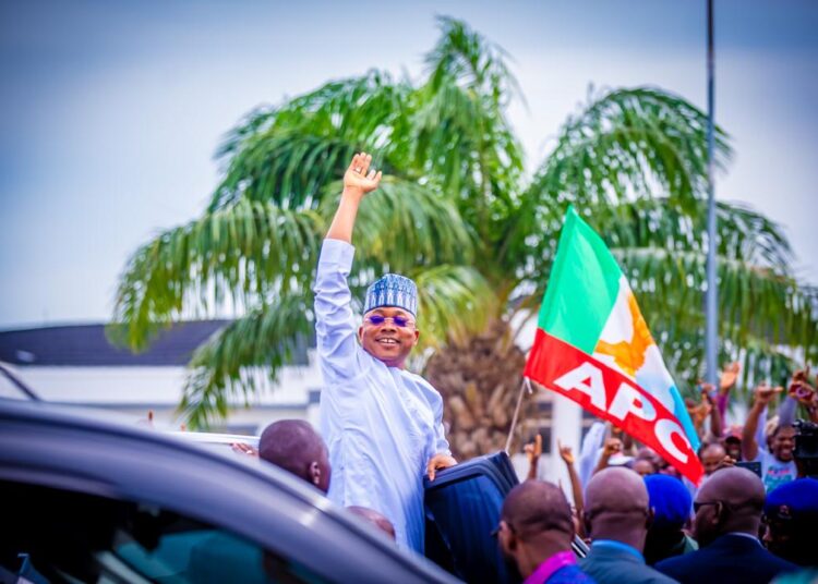 Governor Ododo receives rousing welcome in Lokoja