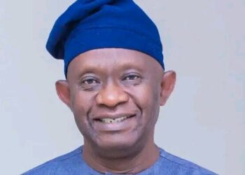 Senator Karimi felicitates with Muslims