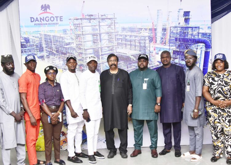 NIGERIAN STUDENTS PASS VOTE OF CONFIDENCE ON DANGOTE REFINERY