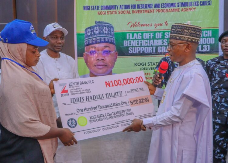 Ododo presents 100,000 naira each to over 8000 vulnerables people