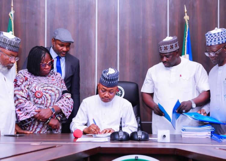‎Gov. Ododo sign into law restriction of heavy duty trucks within Lokoja metropolis.