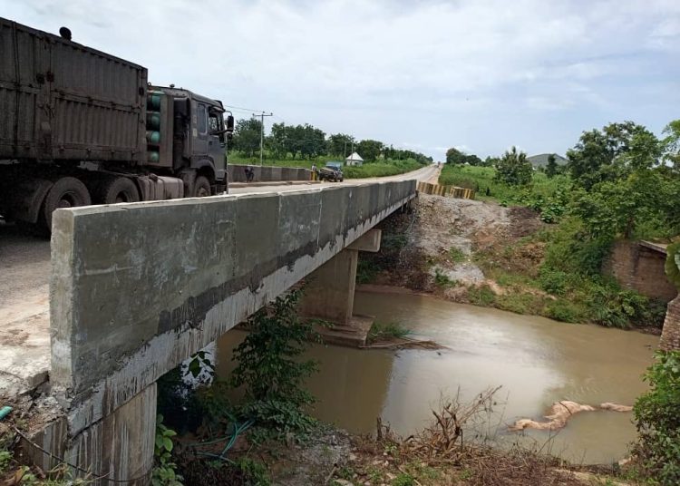 Olu Apata Hails FG Over Oyi River Bridge Fortification