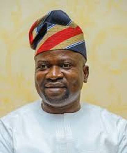 Kolawole Felicitates With Asiwaju Asiru Idris on 50th Birthday, Calls Him a Visionary Financier